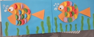 Les petits poissons dans l'eau - 10doigts.fr