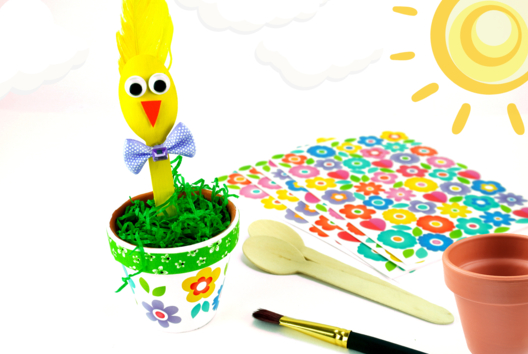 poussin pâques pot cuillère en bois - Activités manuelles Pâques - 10doigts.fr