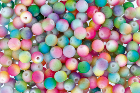 Shamballas... avec des perles en verre arc en ciel - Activités manuelles créations de bijoux – 10doigts.fr