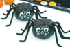 Araignée avec une citrouille en polystyrène - Yeux mobiles – 10doigts.fr