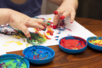 peinture à partager - Peinture gouache aux doigts – 10doigts.fr