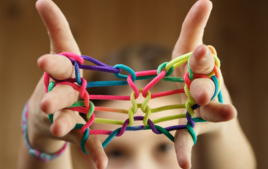 Jeu de ficelle - Arts plastiques - 10doigts.fr