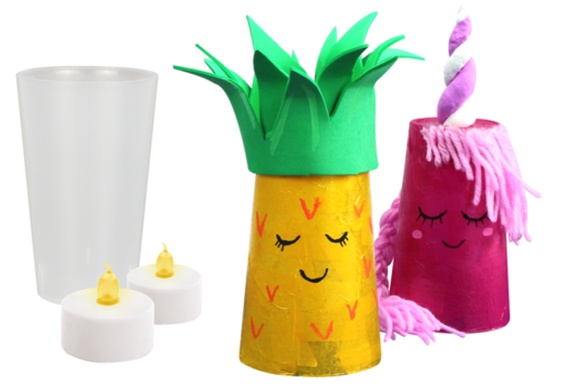 Photophores Ananas et Licorne avec des gobelets en plastique - Activités manuelles collage, pliage - 10doigts.fr