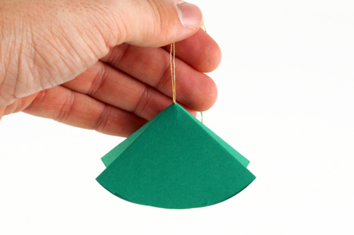 Petits sapins en papier