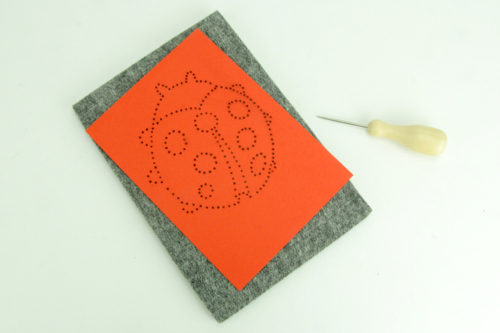 Piquage sur feutrine -